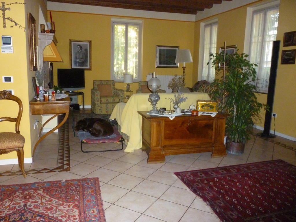B&B Villa Dei Pini Domegliara Exteriör bild