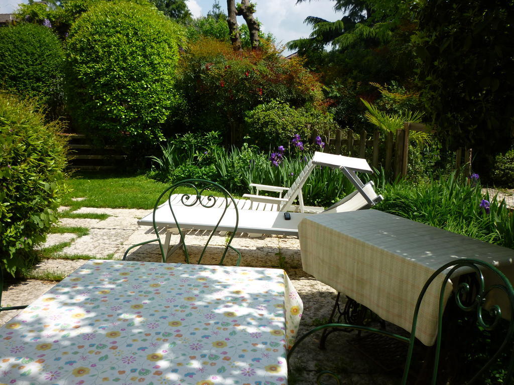 B&B Villa Dei Pini Domegliara Exteriör bild