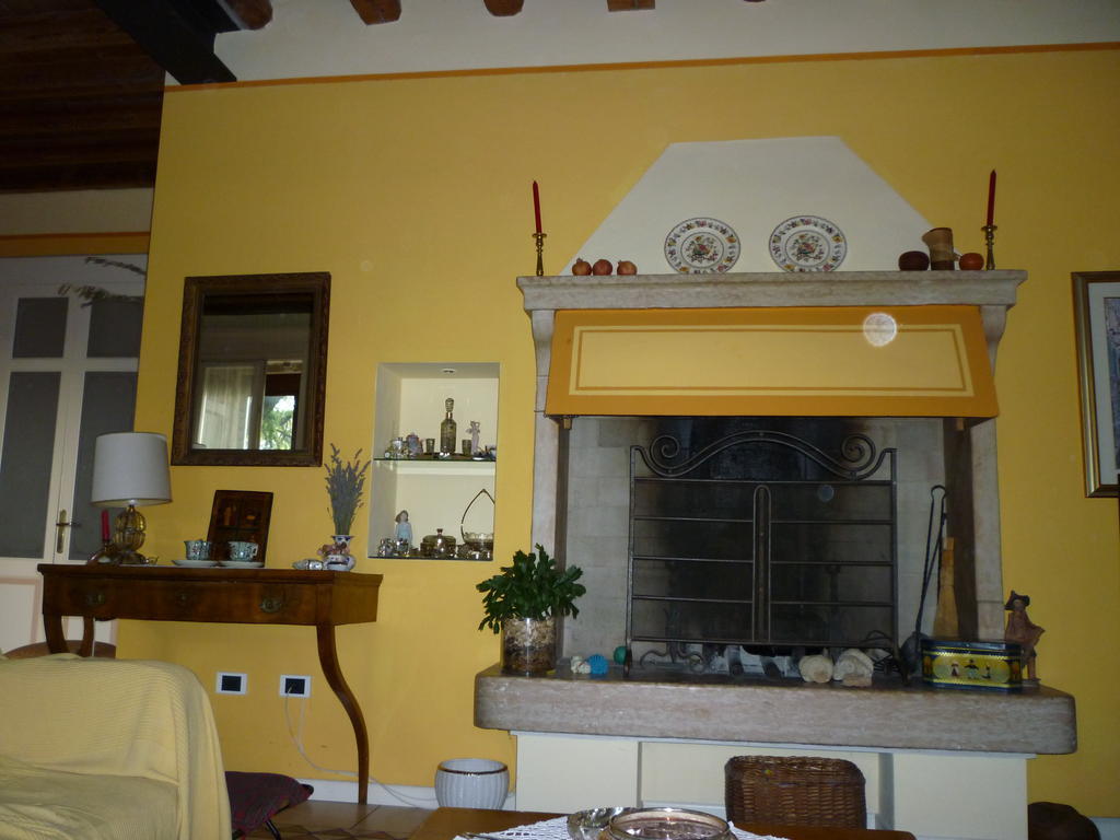 B&B Villa Dei Pini Domegliara Exteriör bild