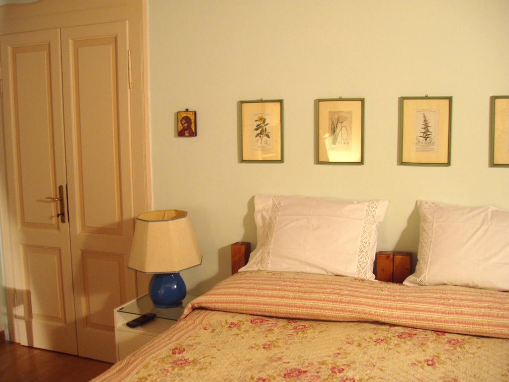 B&B Villa Dei Pini Domegliara Rum bild